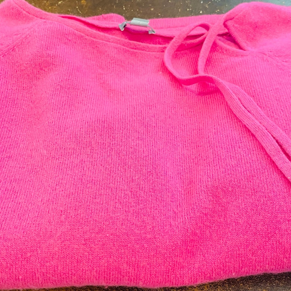 Ann Taylor Vintage 100% Cashmere Tie At The Shoulder Sweater EUC NWOT SZ Small